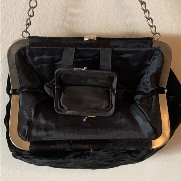 Vintage 1950s Black Velvet Hobo with Coin Purse - Picture 5 of 7